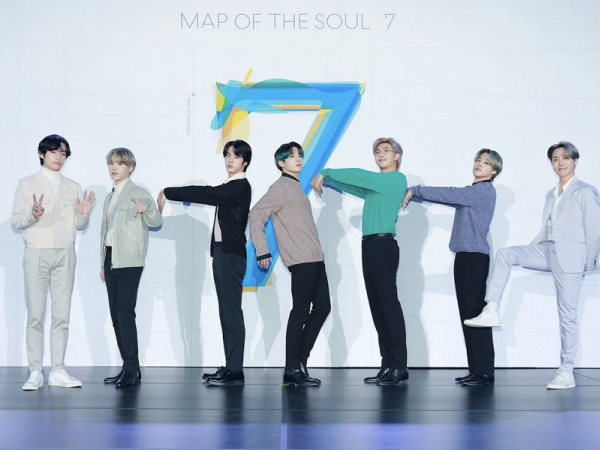 Nghe BTS tiết lộ chuyện hậu trường hài hước của MV “ON” và ‘Black Swan”