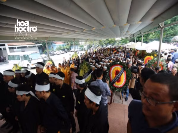 Hà Nội: Nghẹn ngào giây phút tiễn đưa thầy Văn Như Cương về cõi vĩnh hằng