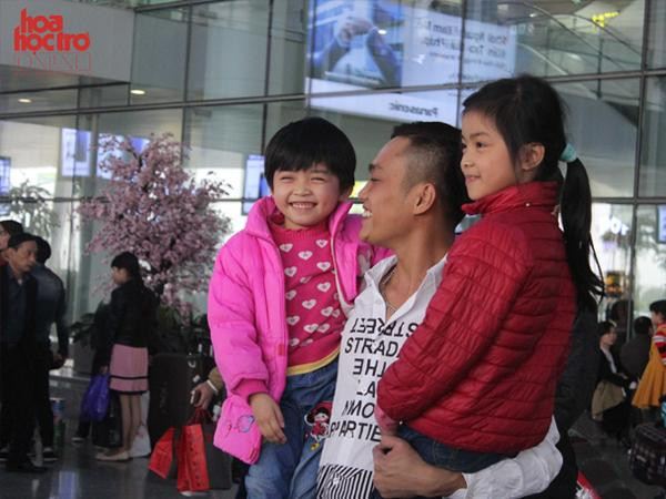 Sân bay Nội Bài những ngày này ngập tràn niềm vui của sự hội ngộ 