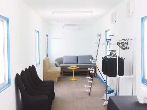 "Cocofest 2018": Cận cảnh căn phòng hậu đài của Luis Fonsi và Nicole Scherzinger trước giờ "G"