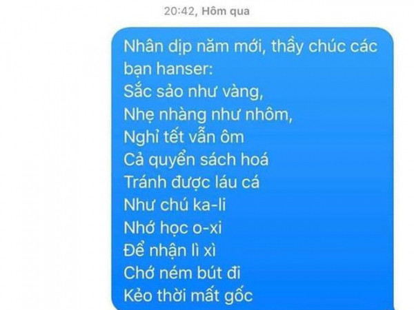 Hớn hở đòi thầy giáo lời chúc "độc" dịp năm mới, nam sinh nhận ngay cái kết "há miệng mắc quai"