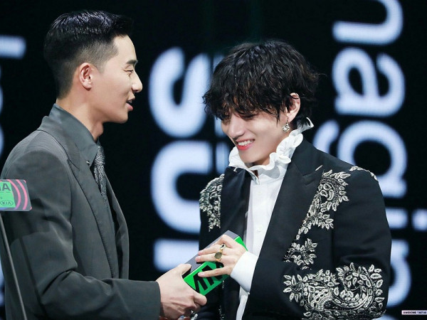 Vì tình bạn với Park Seo Joon mà V (BTS) làm điều này cho phim “Itaewon Class”