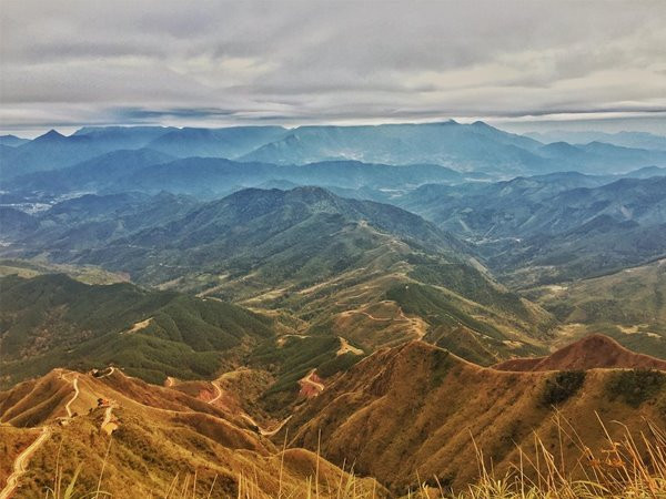 Kể chuyện đi Bình Liêu leo sống lưng khủng long