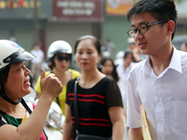 Chưa đủ 3 điểm/môn vẫn đỗ lớp 10 trường công lập tại Hà Nội