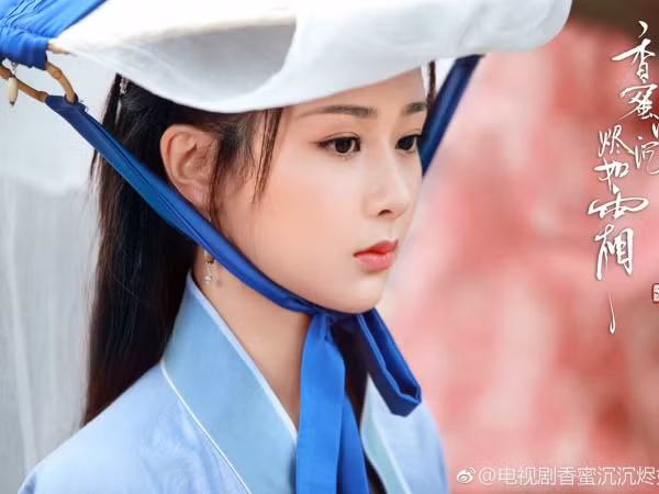 Dương Tử lần lượt hóa “xà yêu” rồi thành “nho tiên” trong các dự án phim mới