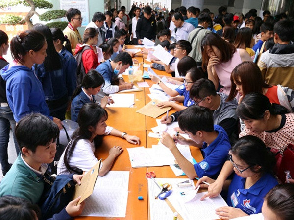 Học phí nhiều ĐH công cao hơn trường tư!