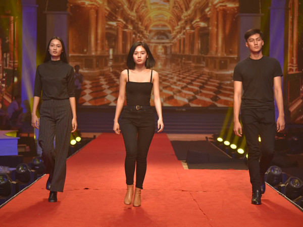 Để đạt kỷ lục Youtube Việt Nam, The Face cắt sóng "cái rụp" trên VTV9 khi đang ở cao trào?