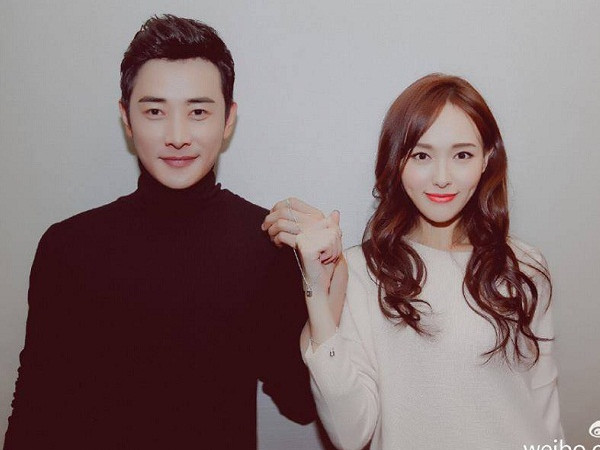 Những khoảnh khắc “tình bể bình” của cặp đôi Tấn Yên