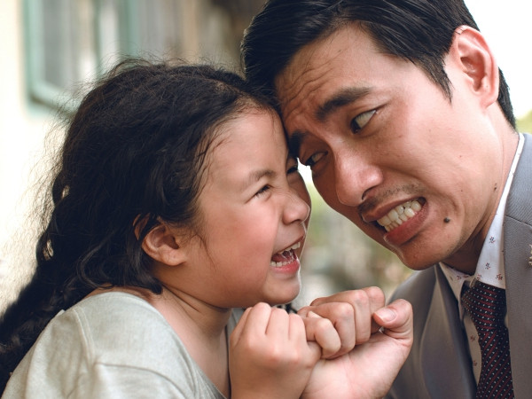 Gia đình “Nắng 3 " hé lộ “cú lừa” của mẹ con “bá đạo” Khả Như và Ngân Chi