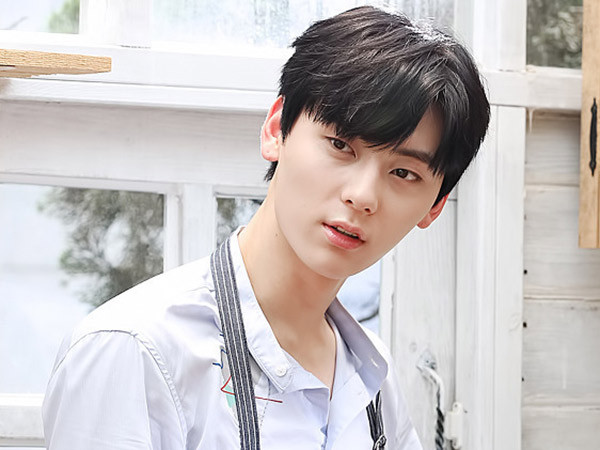 Đến tận giờ này, sao Pledis vẫn chưa nói gì về Hwang Minhyun thời kỳ hậu Wanna One?