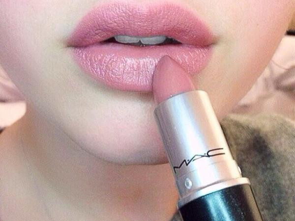 Tô son lên và băng qua những ngày mưa ảm đạm