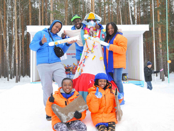 25 thiếu nhi châu Phi tham gia hội trại mùa Đông tại Nga