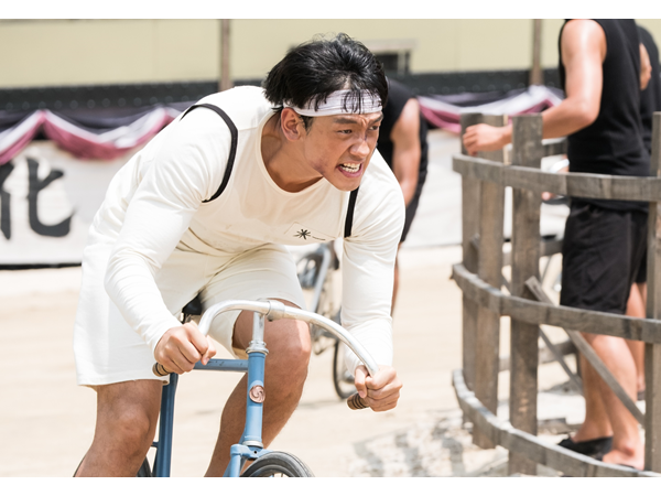 Fan quốc tế hoài niệm thế hệ đầu K-Pop, người người gọi tên 2 sao nam này!