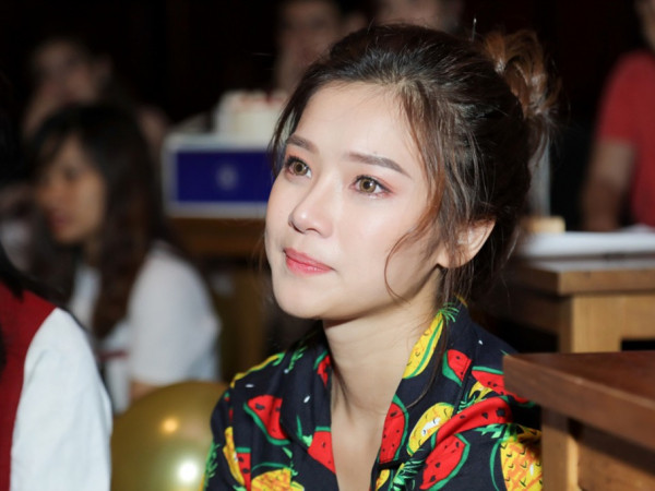 Hoàng Yến Chibi khiến fan xúc động với từng câu hát trong ca khúc tự sáng tác