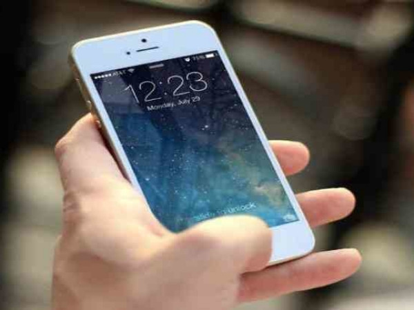 Người dùng iPhone cần nhanh chóng làm điều này trước khi 2018 kết thúc!