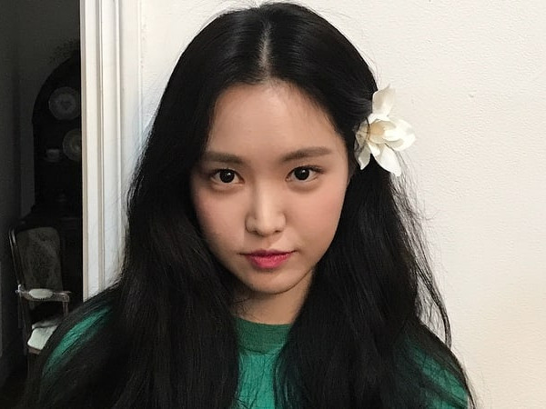 Naeun (Apink) khiến fan lo lắng vì đăng ảnh tuyệt vọng lên Instagram