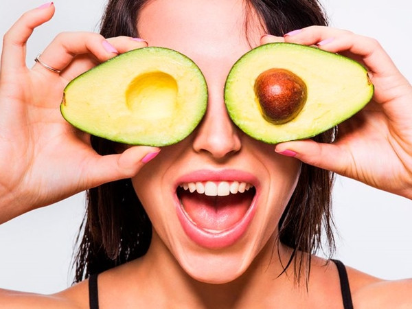 Chuyện thật như đùa: Bạn có thể được trả tiền để ăn quả bơ hàng ngày!