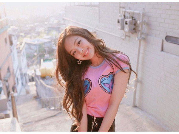 Fan ấm lòng khi biết cách mà Jennie (Black Pink) quảng bá ca khúc solo của mình