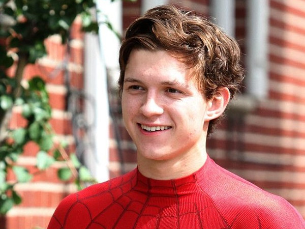 Đỉnh cao đề phòng “Nhện Bé” Tom Holland spoil “Avengers: Endgame”: Đám tang dặn sang đám cưới
