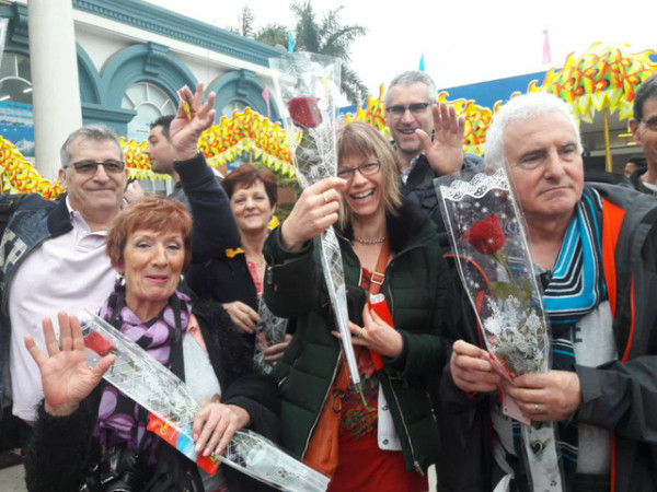 Hàng nghìn du khách “xông đất” Hạ Long ngày đầu năm Mậu Tuất