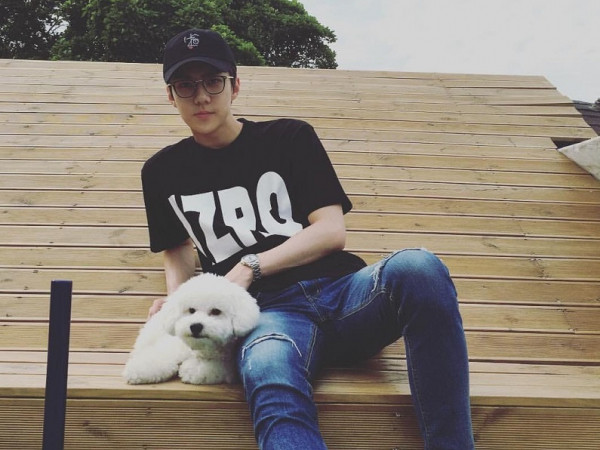 Có lẽ nào cún cưng của Sehun thực chất là một con cừu đội lốt chó?