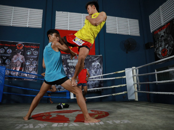 "Độc cô cầu bại" Muay Thái Nguyễn Trần Duy Nhất và hành trình tìm hiểu tinh hoa võ thuật Việt 