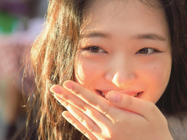 Bao nhiêu năm qua, Sulli đã phải gồng mình chống chọi những lời cay nghiệt đến nhường này