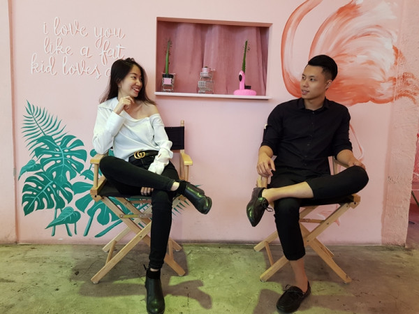 Có người yêu đã khó, yêu một chàng trai người nước ngoài còn khó gấp ngàn lần!