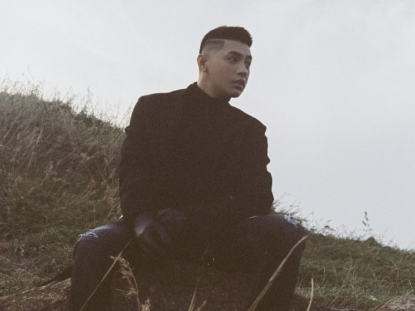 Fan thích thú với hình ảnh Noo Phước Thịnh cắt đầu đinh đầy phong trần trong MV mới