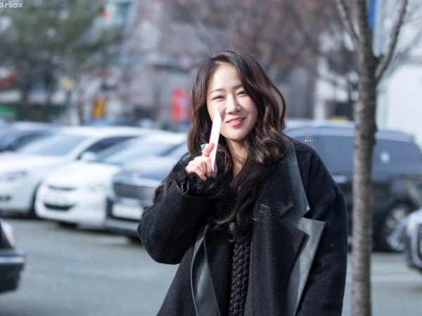 Soyou tiết lộ lý do mà bức hình bikini của cô nàng phải nhờ đến photoshop