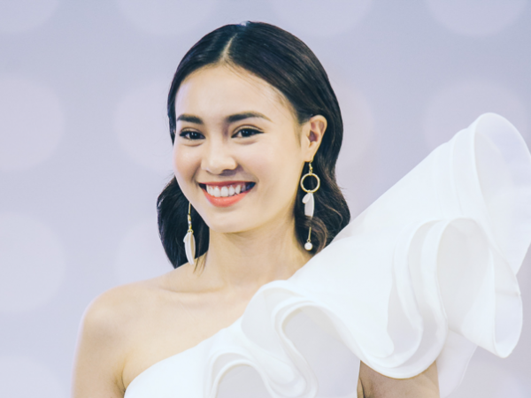 Lan Ngọc xinh đẹp trong mẫu thiết kế của NTK Công Trí, hé lộ kế hoạch “khủng” năm 2018