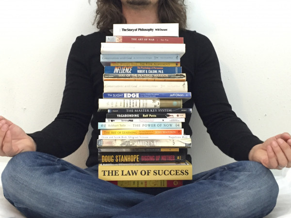 Book Exchange FTU: Đọc sách self-help, bạn sẽ đánh mất cuộc đời của riêng mình?