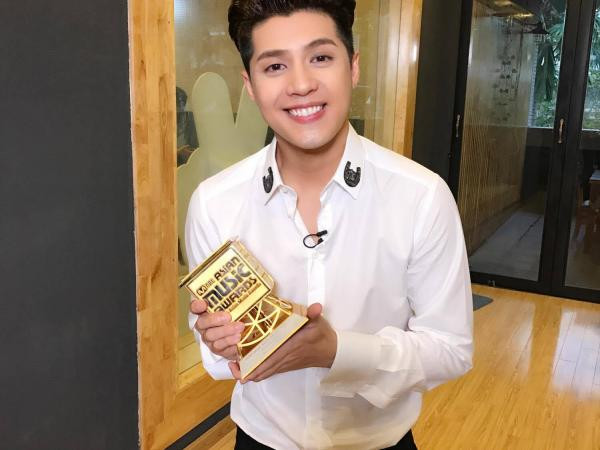 Bạn sẽ xúc động khi nghe những điều này từ các fan của Noo Phước Thịnh