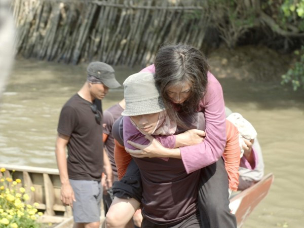 Ngô Thanh Vân phải nghỉ đóng phim một tháng vì bị tai nạn nghiêm trọng