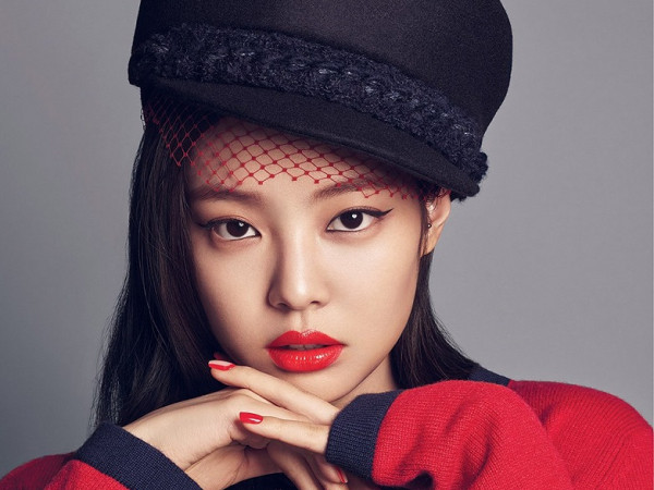 Chỉ vì quên một động tác, Jennie (BLACKPINK) lọt top trend Weibo, bị nhiều người yêu cầu rời nhóm