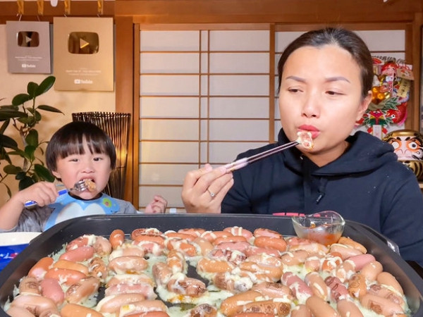 Bị YouTube "tuýt còi", Quỳnh Trần JP phải nhanh chóng đổi tên kênh