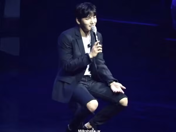 Ji Chang Wook chưa nhập ngũ đã hứa hẹn để fan ngắm "6 múi" sau khi xuất ngũ