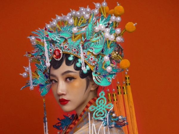 Orange kết hợp cùng Denis Đặng, Khói, Châu Đăng Khoa tung MV mới mang màu sắc Á Đông, đầy liêu trai