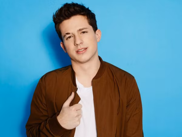 Charlie Puth là ngôi sao của những bản tình ca, nhưng ai cũng thắc mắc bao giờ anh hết "ế"?