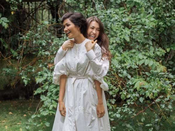 H’Hen Niê và Lệ Hằng, đã là vàng thật thì chẳng ngại tôi rèn trong lửa mạnh