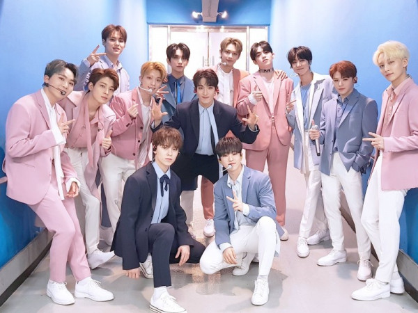 Thực hư chuyện cả một chuyến bay bị delay 1 tiếng vì SEVENTEEN