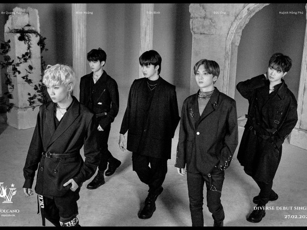 Nhóm nhạc "đàn em" của MAMAMOO chào sân V-biz bằng một album chủ đề độc đáo