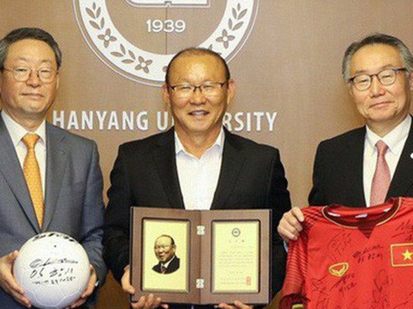 HLV Park Hang Seo được vinh danh ở quê nhà