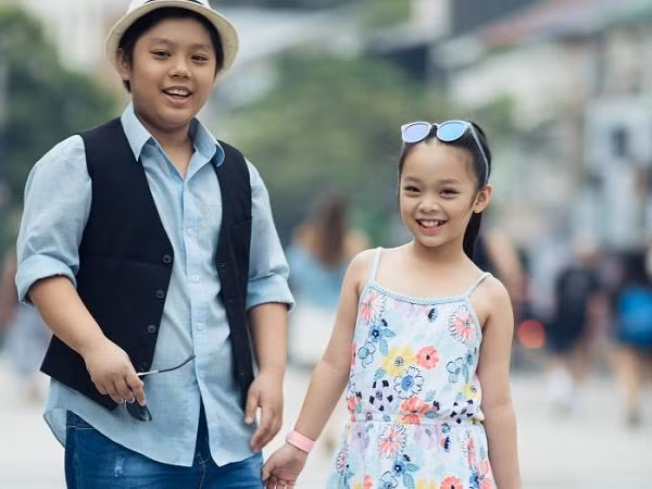 Quán quân "Gương mặt thân quen nhí" Mai Chi ra mắt sản phẩm đầu tay
