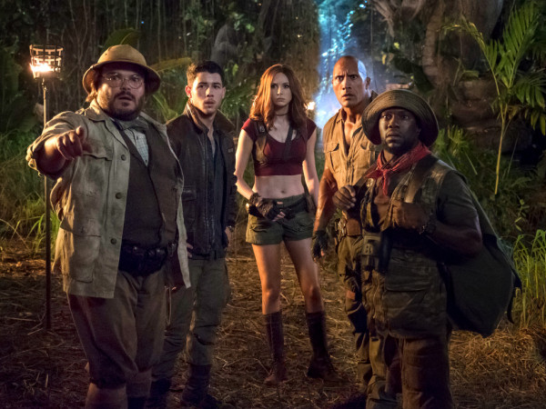 "Jumanji: Trò chơi kỳ ảo" thống lĩnh phòng vé Việt trong mùa Giáng sinh