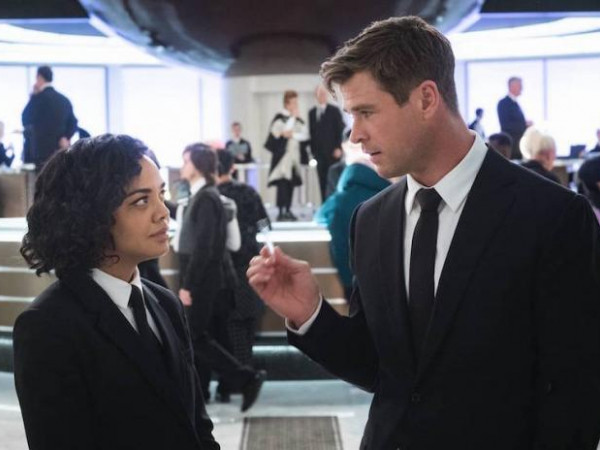 Khám phá kho bí mật thú vị trong phim "Men In Black" của Chris Hemsworth
