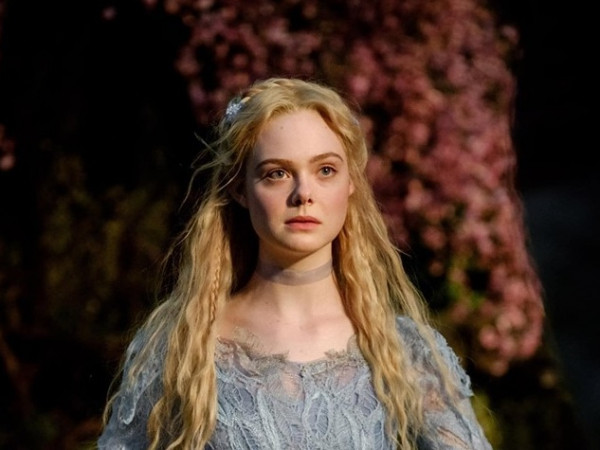 Phát hờn nhìn “nàng tiên hoa” Elle Fanning hẹn hò hẳn hai mỹ nam trong tháng 10 này