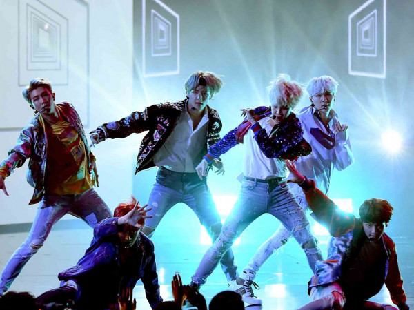 Tập nhảy tới 10 tiếng mỗi ngày, bảo sao các thành viên BTS có vũ đạo đỉnh cao như thế