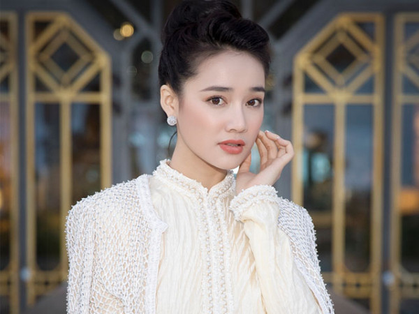 Nhã Phương bỏ vai chính "Hậu duệ Mặt Trời" vì áp lực?