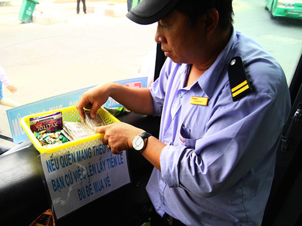 TP.HCM: Xe buýt "độc" cho người rỗng túi, không tiền lẻ vì bác tài hào hiệp